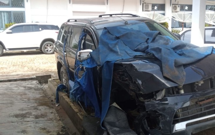Mobnas Mitsubishi Pajero Sport yang terparkir di belakang gedung Sekretariat DPRD Seluma.