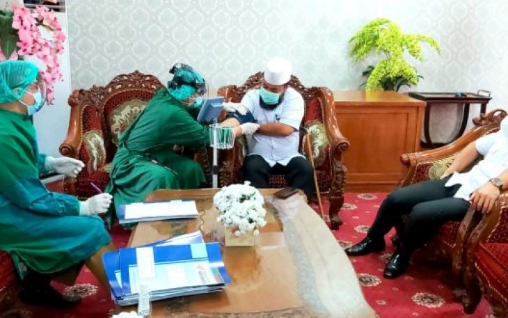 Walikota Bengkulu Helmi Hasan dan wakil walikota Dedy Wahyudi Saat Dilakukan Screening