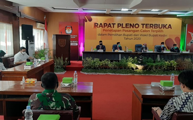 KPU Kediri Gelar Pleno Terbuka Penetapan Pasangan Bupati dan Wakil Bupati Terpilih  