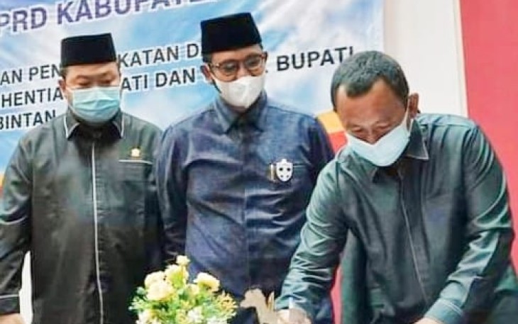 Paripurna DPRD Bintan Dengan Agenda Usulan Pengesahan Pengangkatan dan Usulan Pemberhentian Bupati dan Wakil Bupati