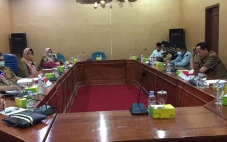 Hearing DPRD Kota Bengkulu Bersama Disnaker Kota Bengkulu