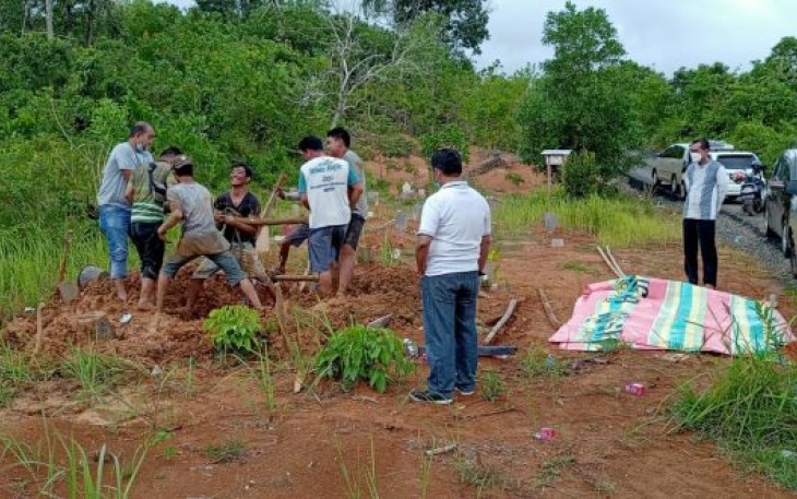 Proses Pemindahan Makam