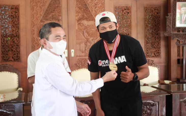 Bupati Haryanto Apresiasi Kegigihan Petarung MMA Asal Pati