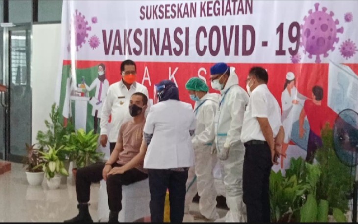 Pemda SBB Gelar Penyuntikan Vaksi Covid-19 Tahap II