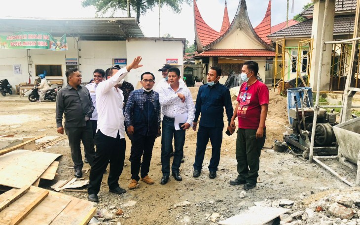 Komisi II DPRD Kabupaten Pasaman Tinjau Langsung Pembangunan Gedung DPRD Tahap II 