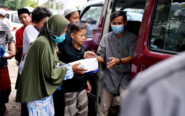 PPPA Daarul Qur'an Gelar Sedekah Makan Jumat