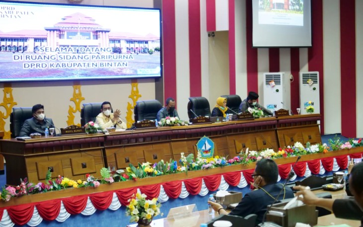 Bupati Bintan Apri Sujadi Sampaikan LKPJ Akhir Tahun Anggaran 2020