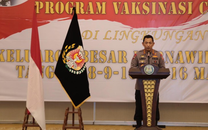 Kapolri Jenderal Polisi Listyo Sigit Prabowo meresmikan Kampung Tangguh Mang Pedeka di Komplek Pakri Palembang,