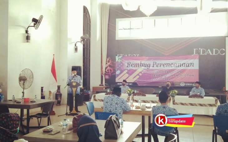 Walikota Blitar Santoso Buka Rembug Perencanaan Arah Kebijakan Pembangunan Daerah 2021-2026 (foto : Faisal NR / Klikwarta.com) 