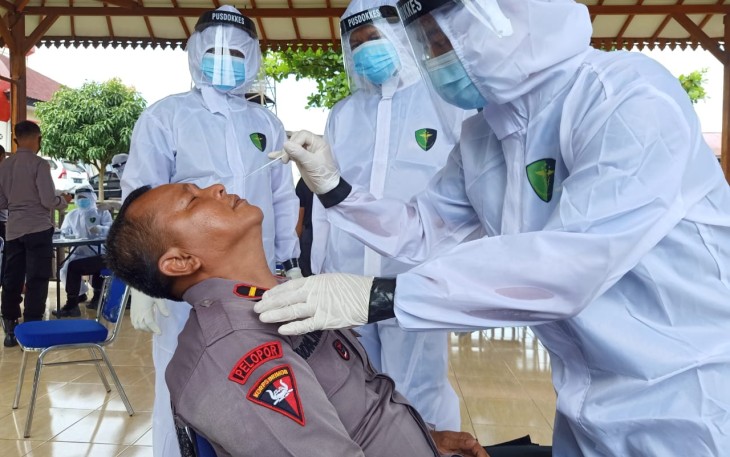 1200 Personel Polda Bengkulu dan Polres Jajaran Lakukan Rapid Tes Antigen