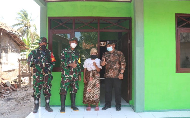 Pembangunan Rutilahu Emak Esih