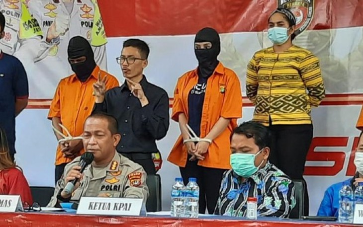 Polda Metro Jaya Merilis Kasus Prostitusi Yang Melibatkan Cynthiara Alona 