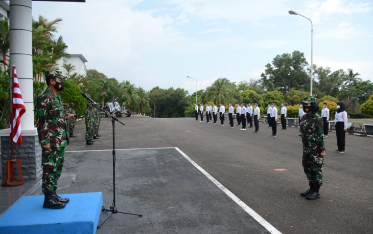 Danlantamal IV Lepas 70 Orang Caba dan Catam PK TNI AL Gelombang 1 Tahun 2021