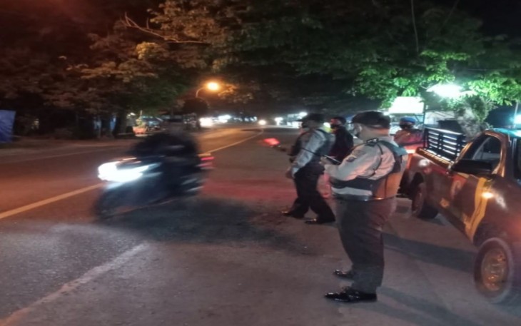 Demi Memberi Rasa Aman Polsek Padang Hulu Kembali Lakukan Patroli