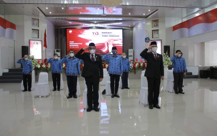 Walikota dan Wakil Walikota Bitung Mengikuti Upacara Virtual Peringatan Hari Kebangkitan Nasional 