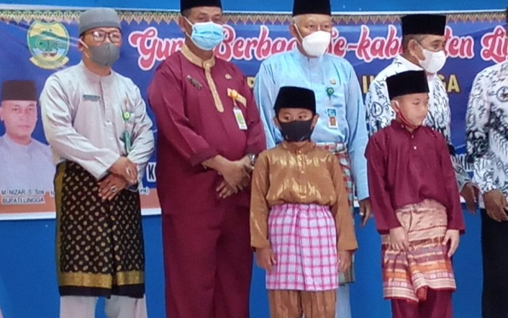 PGRI Lingga Salurkan Ratusan Paket Sembako