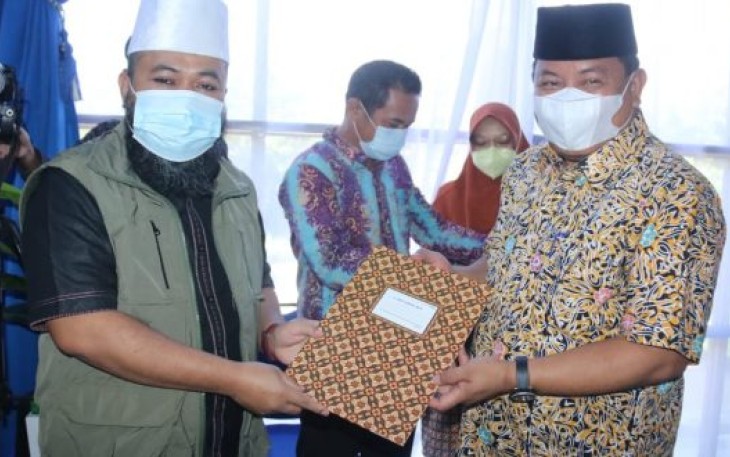 Helmi Hasan, Penyerahan SK Kenaikan Pangkat 