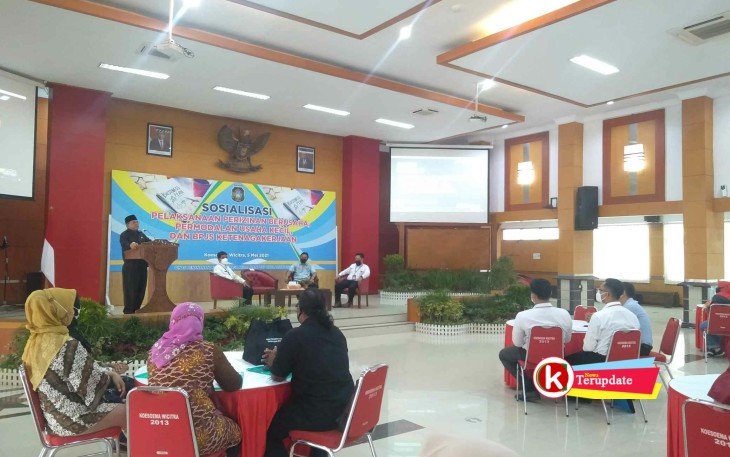 Walikota Santoso Buka Sosialisasi Perizinan Berusaha, Permodalan dan Ketenagakerjaan (foto : Faisal NR / Klikwarta.com Blitar) 