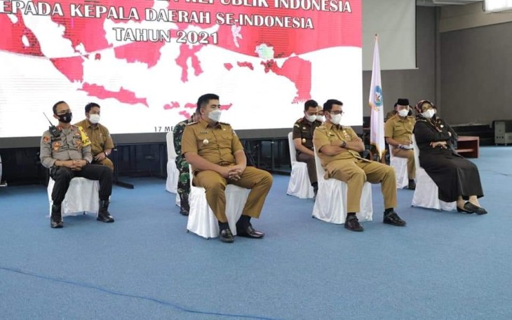 Pengarahan Presiden RI secara virtual Kepada Kepala Daerah se-Indonesia Melalui Zoom Meating