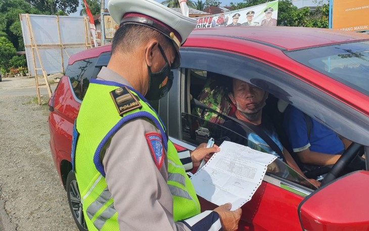 Operasi KRYD di Pos Pam Perbatasan Sergai-Simalungun Arahkan 17 Kendaraan Putar Balik