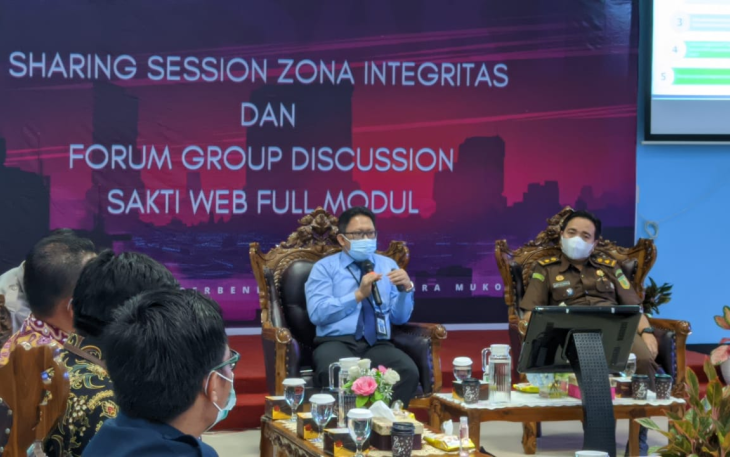 Kepala KPPN Mukomuko, Rusli Zulfian Memapakan Materi Rollout SAKTI