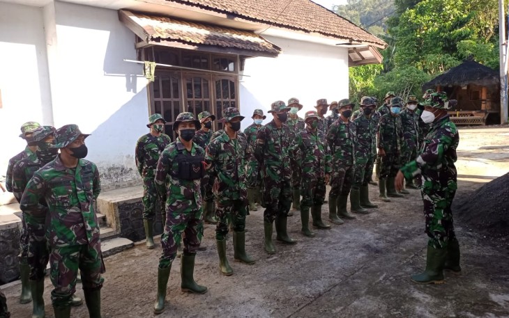 Kegiatan Wajib Satgas TMMD 112 di Pagi Hari