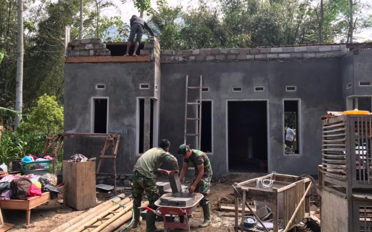 Semangat Satgas TMMD 112 Angkat Batako