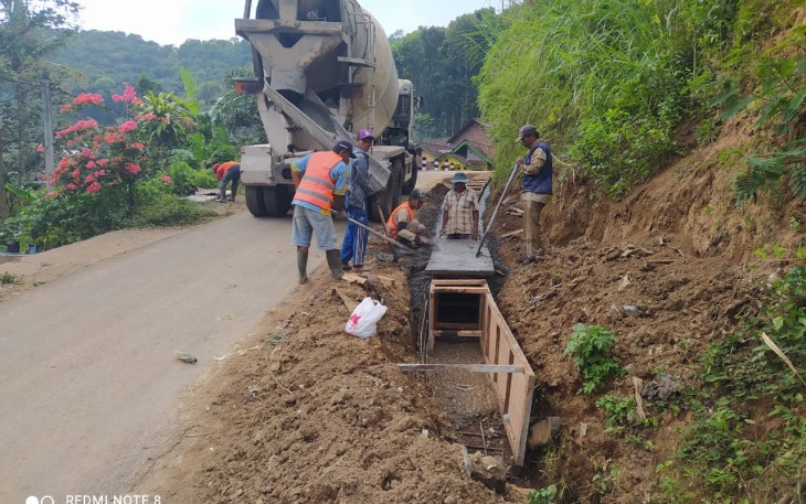 Molen Besar Percepat Pengecoran 