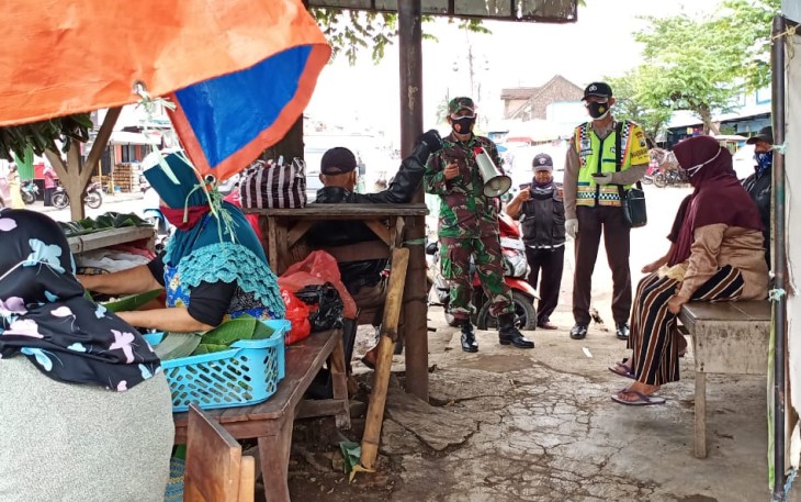 Sinergi TNI-Polri Dalam Sosialisasi Vaksin