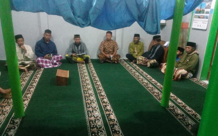 Kebersamaan Warga dan TNI di TMMD 112