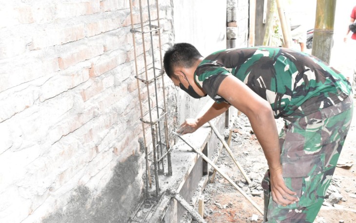 Rangka Besi Cor Pilihan Satgas TMMD 112 Kodim 0818