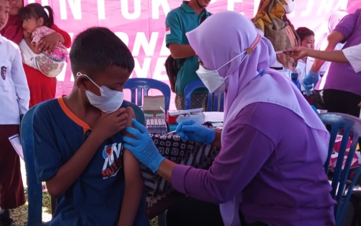 Badan Intelejen Negara (BIN) Bengkulu bekerjasama dengan Pemerintah Daerah (Pemda) Kabupaten Seluma, kembali menggelar Vaksinasi Massal untuk Pelajar