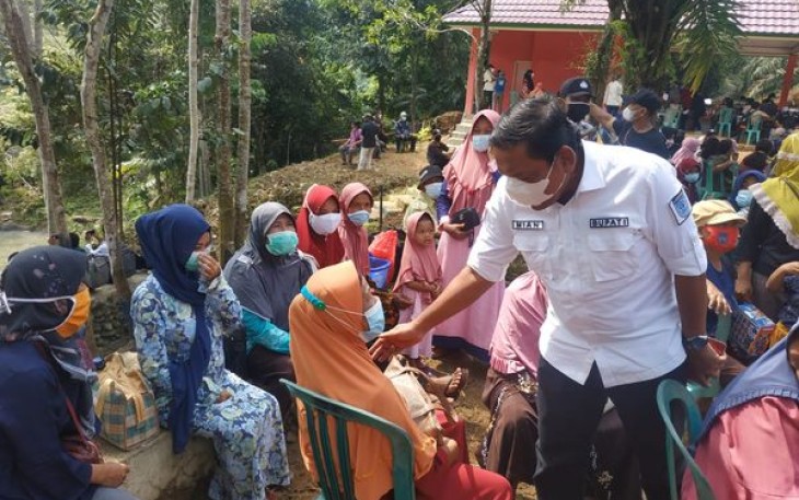 Bupati Bengkulu Utara Meninjau Gebyar Vaksin 1.000 Dosis