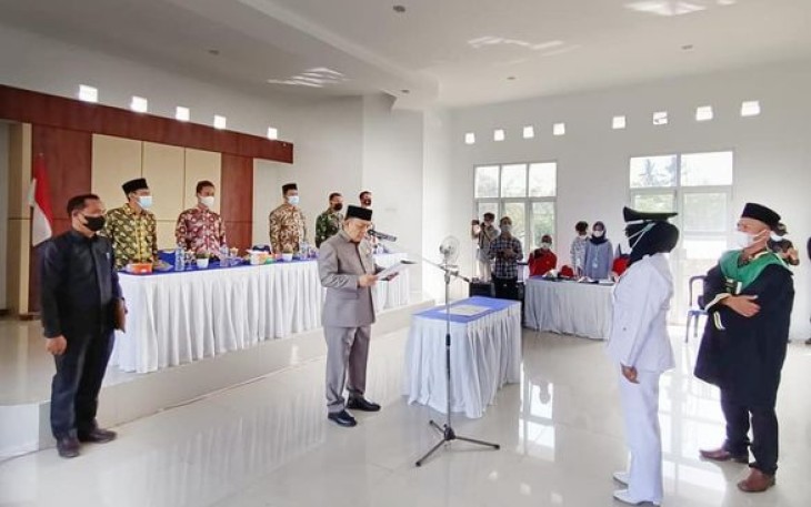  WABUP Seluma Lantik Pejabat Semetara Kepala Desa Muara Dua