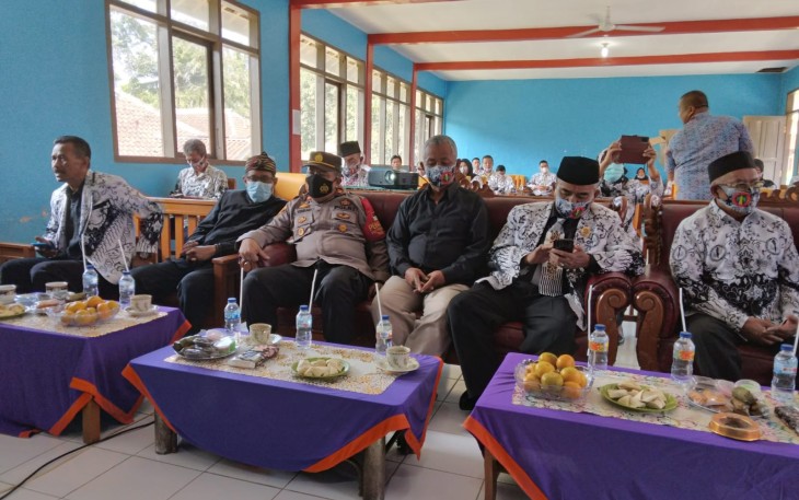 Giat Konferensi Cabang XXI PGRI Kecamatan Cisompet