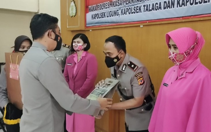 Kapolres Majalengka Pimpin Acara Kenal Pamit Wakapolres, Kasat Reskrim, Kasat Lantas, Kasat Samapta dan 4 Kapolsek