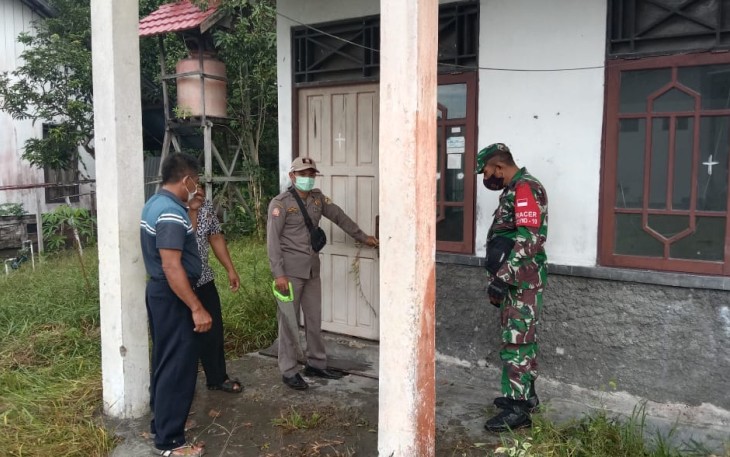 TNI Bersama Satgas PPKM Kecamatan Mihing Raya Siapkan Tempat Isoman Terpadu