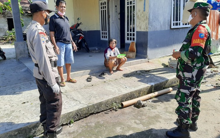 Babinsa Ajak Warga Kompak Hadapi Covid - 19