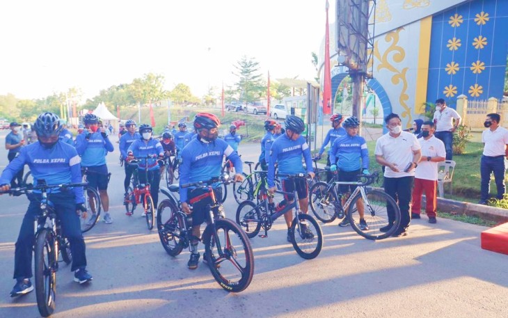 Polda Kepri Lakukan Gowes Sehat 