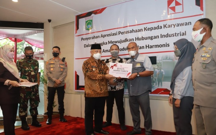 Kunjungi Delapan Perusahaan, Bupati Malang Beri Apresiasi Pada Karyawan