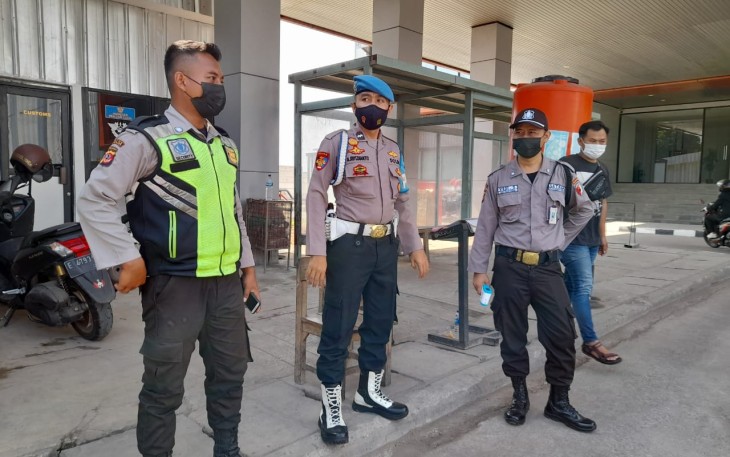 Polsek Kasokandel Patroli Sentra Perekonomian Desa dan Hinbuaan Penerapan Prokes