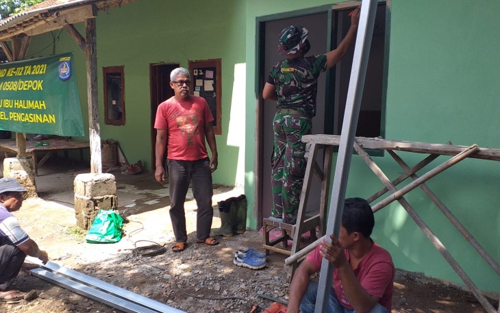 Rumah Halimah Akhirnya Diperbaiki Lewat TMMD