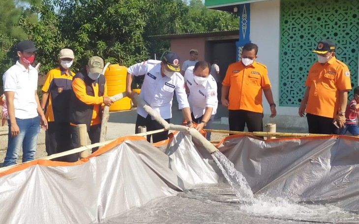 BPBD Jatim Salurkan Air 