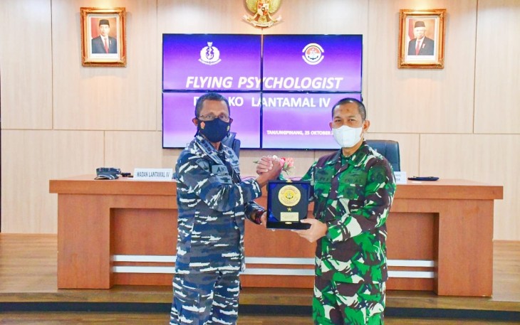 Flying Psycology Kembali Mengisi kegiatan Di Mako Lantamal IV