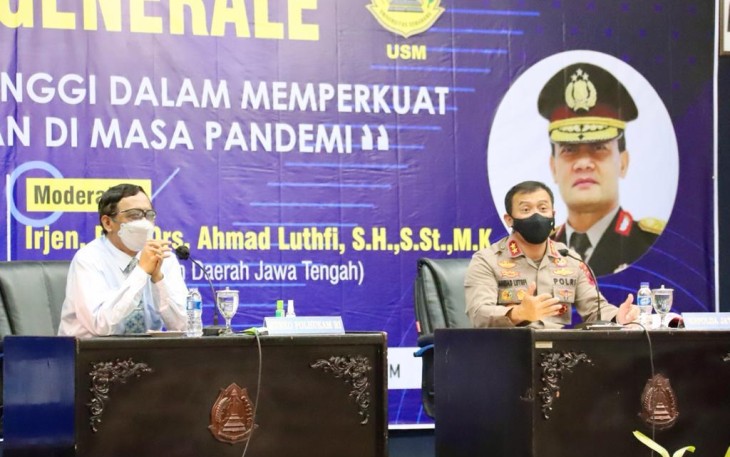 Kapolda Jateng Irjen Pol Akhmad Lutfi bersama Menko Polhukam saat kuliah umum di Universitas Semarang (USM) Rabu 20/10/21