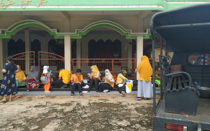 Pelayanan vaksinasi terhadap warga lanjut usia (lansia) di desa Bandarejo dan desa Pasigitan Kecamatan Boja