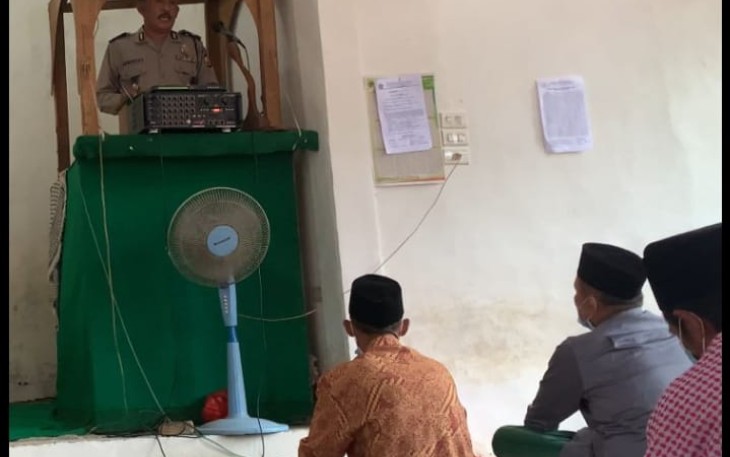 Cipkon Jelang Pilkades, Polres Kepahiang Gelar Sholat Jumat Bareng Polisi