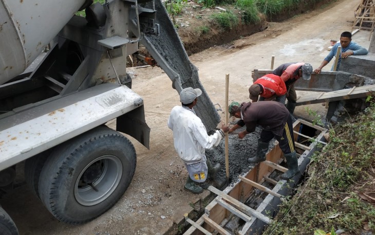 Putaran Molen Pacu Semangat Satgas dan Warga 