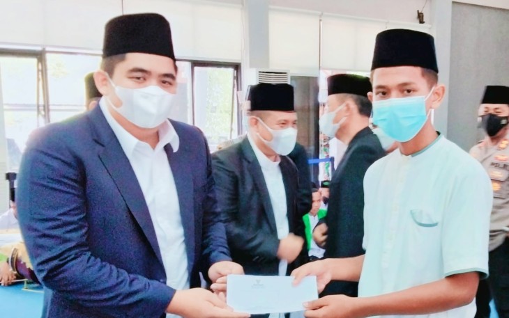 PLT Bupati bimtan Roby Kurniawan