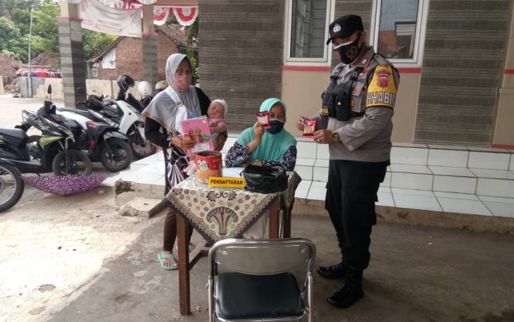 Bhabinkamtibmas Polsek Majalengka Kota Berikan Himbauan Prokes